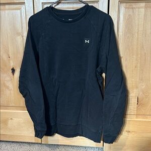 Under Armour Black Crewneck Sweatshirt